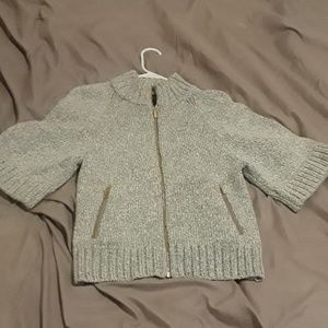 Grey knit short sleeve sweater